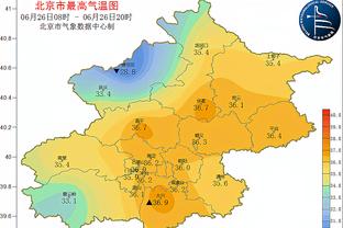 曼联官方：查尔顿与贝肯鲍尔是球场上的对手，都永远值得尊敬